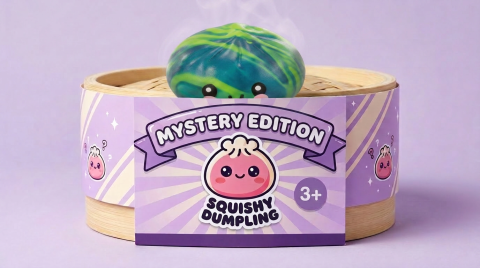 Dumpling Squishy Mystery Tie Dye Mini en su cesta de vapor de bambú