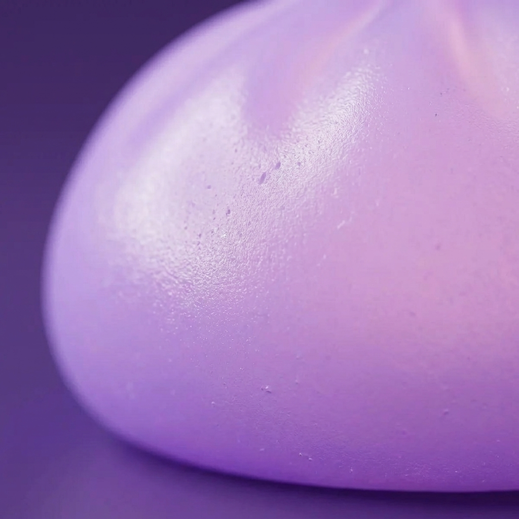 Dumpling Squishy Luz Nocturna Violeta Suave — primer plano macro de la textura