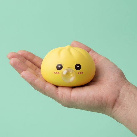 Jumbo Dumpling Squishy Amarillo Gigante en la mano, tamaño real