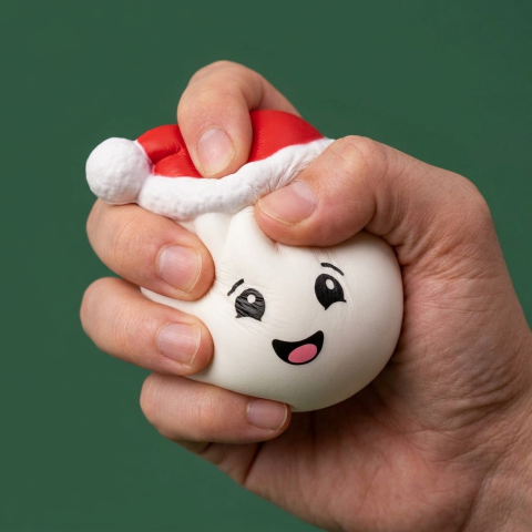 Squishy Dumpling Gorro de Navidad Blanco — efecto slow-rise, la espuma recupera su forma